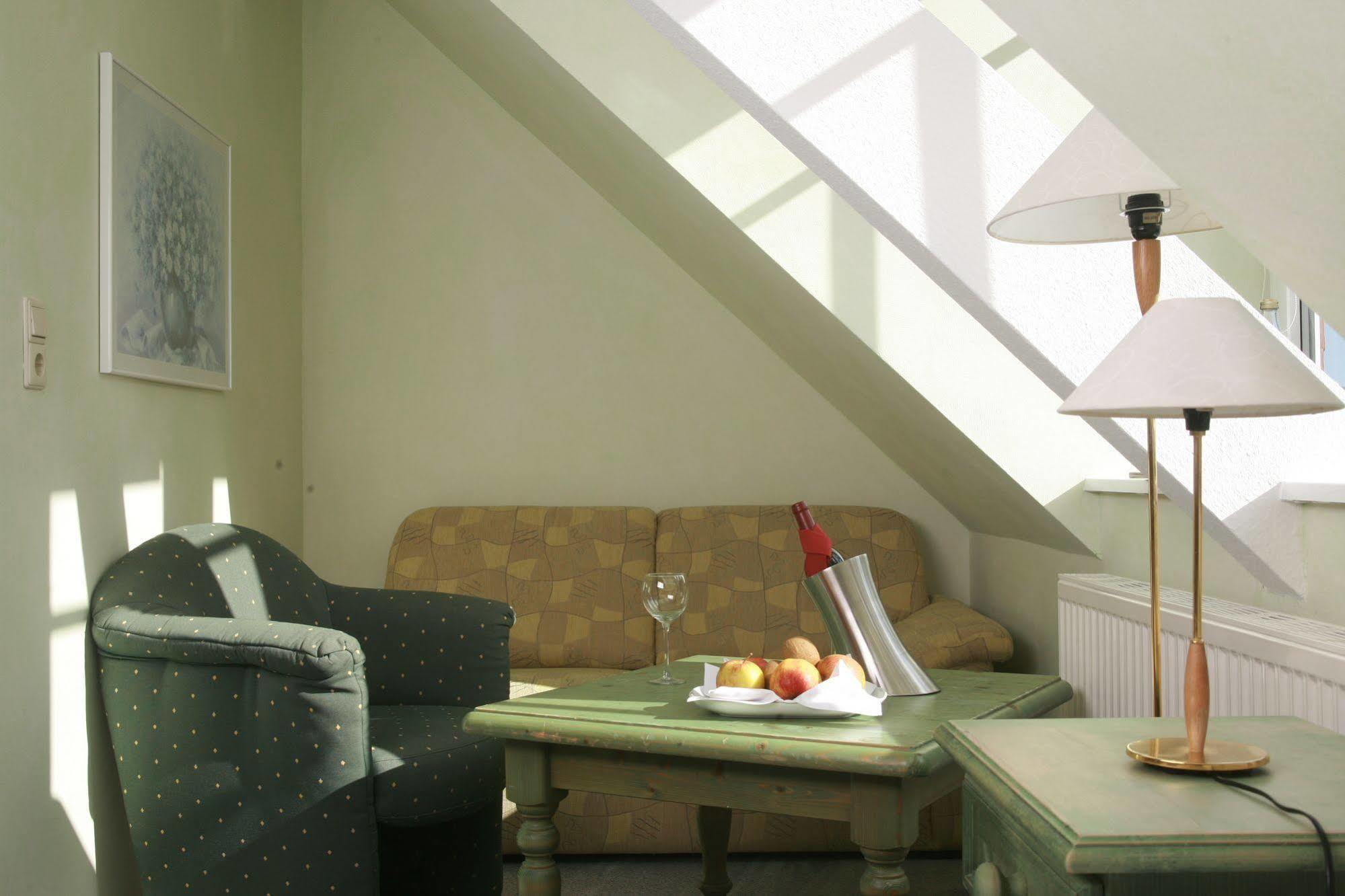Hotel Villa Weststrand Borkum Bagian luar foto